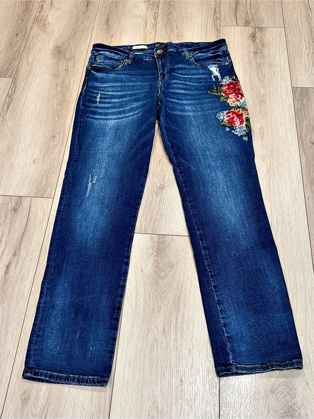 Kut from the Kloth Catherine Boyfriend Jeans with Floral Embroidery Floral Jeans
